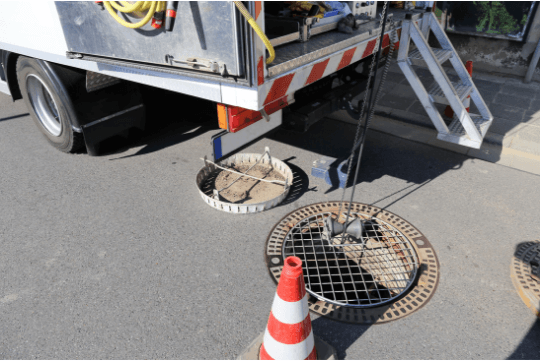 Camión inspección de tuberías con cámaras