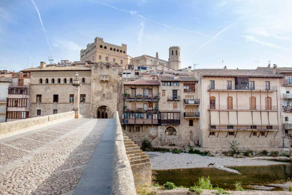 puente de piedra valderrobres